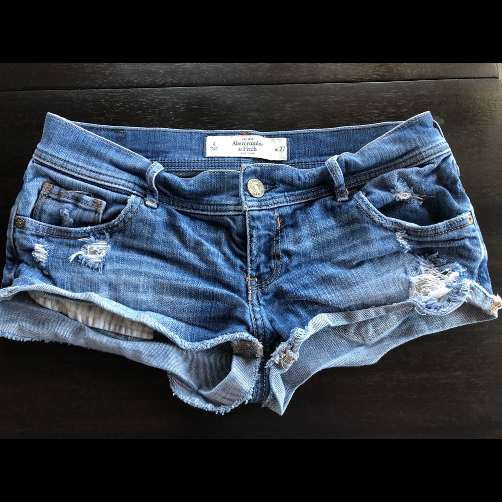 Abercrombie & Fitch distressed jean shorts